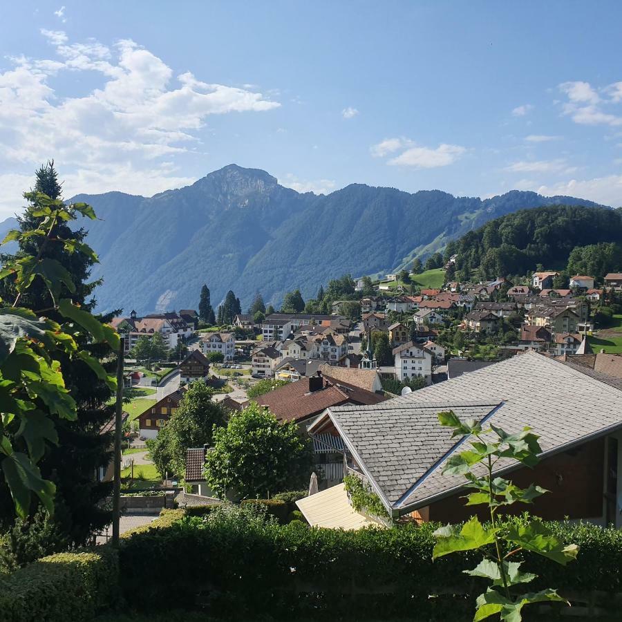 Buongustaio1 Mit Ensuite T&b Morschach